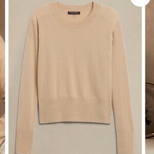 Banana Republic Cashmere Crew-Neck Sweater in Sandstorm